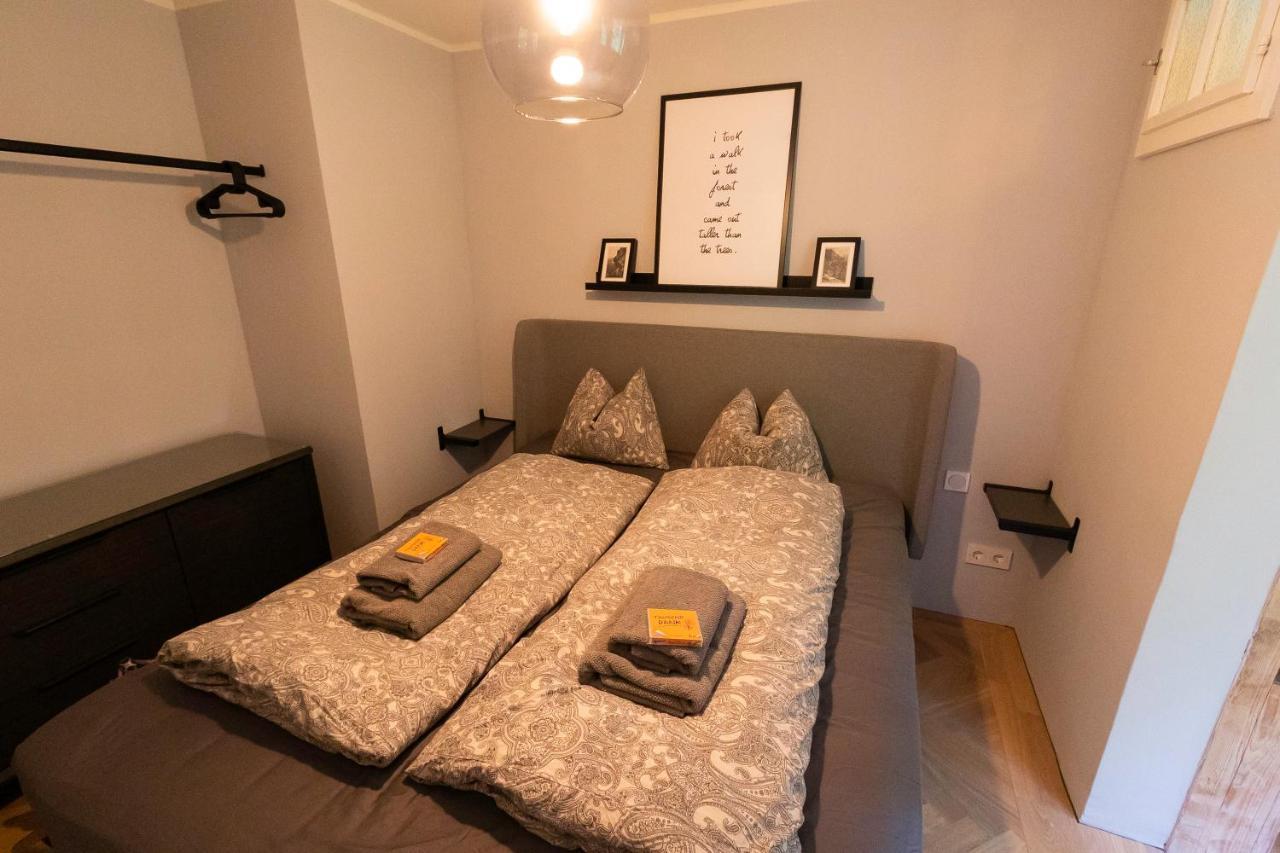 Apartment In Historischer Villa Mit Parkplatz Grünau im Almtal Dış mekan fotoğraf