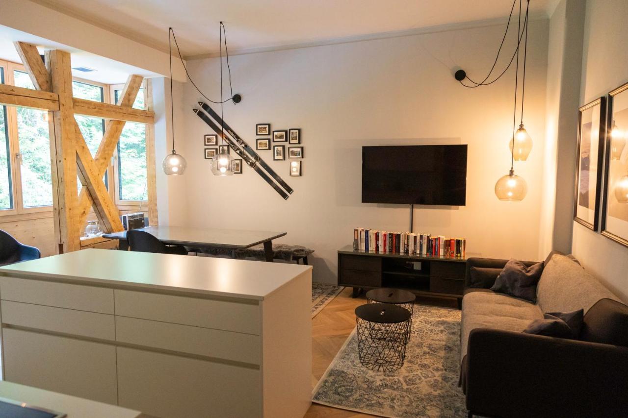 Apartment In Historischer Villa Mit Parkplatz Grünau im Almtal Dış mekan fotoğraf