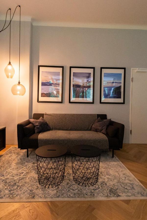 Apartment In Historischer Villa Mit Parkplatz Grünau im Almtal Dış mekan fotoğraf